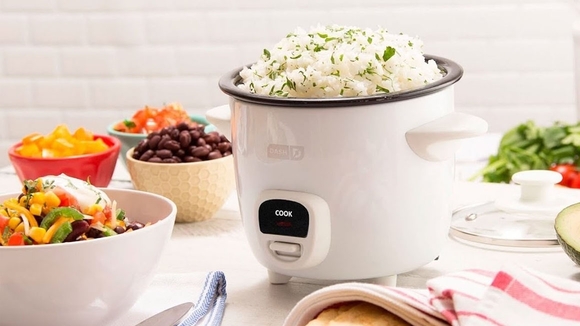 Bạn đã biết hết tính năng của nồi cơm điện chưa?