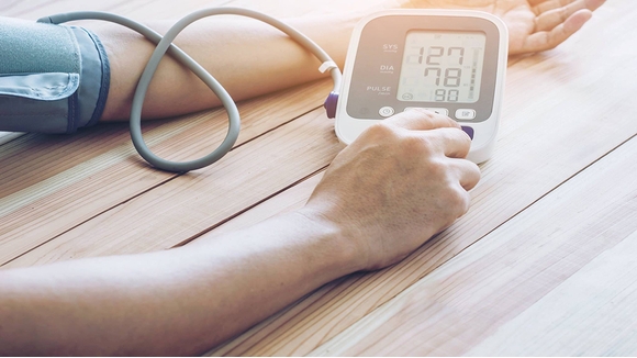 Nên Chọn Mua Máy Đo Huyết Áp Điện Tử Dựa Trên Những Tiêu Chí Nào?