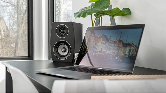 Loa Bookshelf Là Gì? Dòng Loa Này Có Những Đặc Tính Nào Nổi Bật?