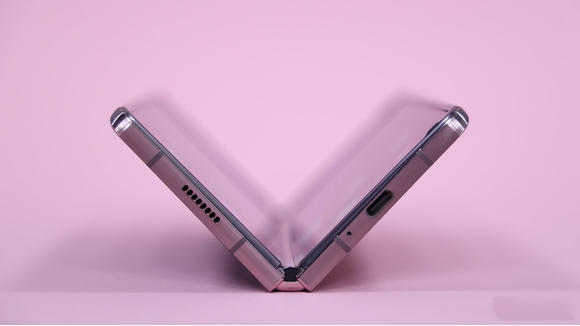 Samsung Galaxy Z Fold 3 Được Dự Đoán Sẽ Tạo Ra "Địa Chấn"