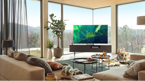 Muôn Kiểu "Euro From Home" Cùng Fan Bóng Đá