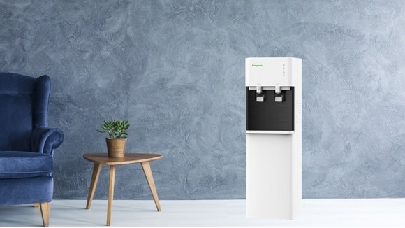 Có nên mua máy lọc nước nóng lạnh hay không?