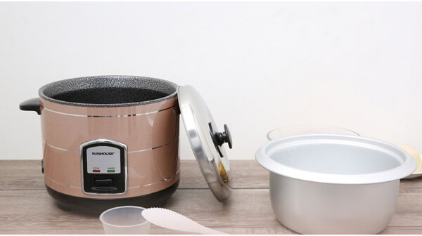 Nồi cơm điện 1.2 lít Sunhouse SHD8105