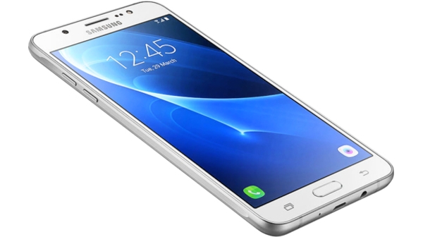 Samsung Galaxy J5 màn hình sắc nét