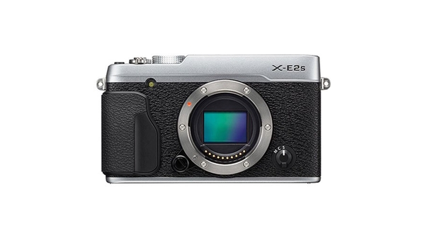 may-anh-ong-kinh-roi-fujifilm-x-e2s-body-bac