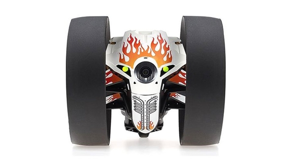 Xe điều khiển Parrot Jumpinh Race Drone Jett hoạt động êm ái