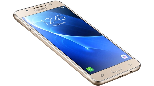 Điện thoại Samsung Galaxy J5 2016 Gold giá tốt tại Nguyễn Kim