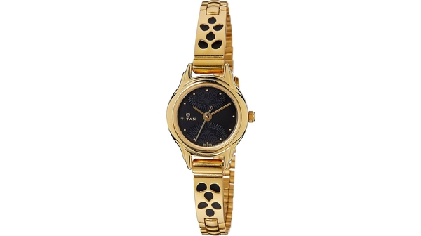 Đồng hồ đeo tay Titan 2401YM05 giá tốt tại nguyenkim.com