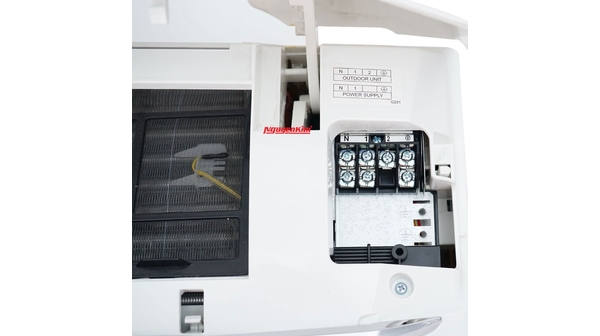 Máy lạnh Sharp AH-X12SEW 1.5 HP hẹn giờ bật tắt mày