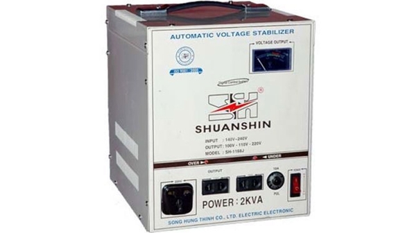 Ổn áp Shuanshin 2KVA SH-1168J công suất 2kvA giá rẻ tại Nguyễn Kim