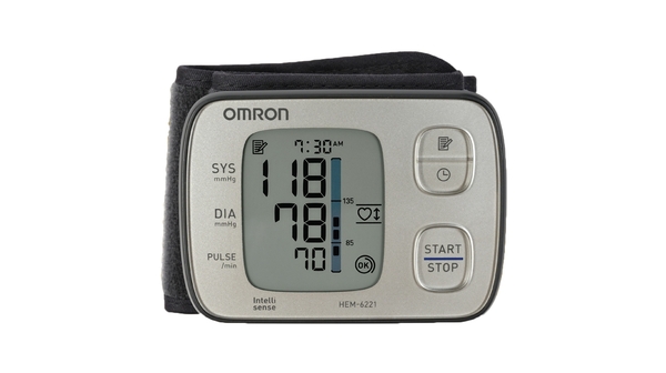 Máy đo huyết áp cổ tay Omron HEM-6221 giá ưu đãi tại Nguyễn Kim