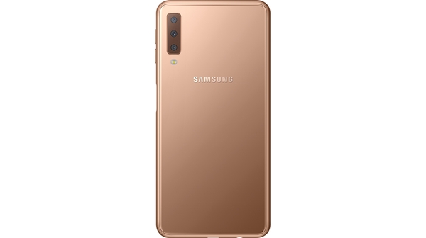 Samsung Galaxy A7 (2018) màu vàng sở hữu hệ thống 3 camera phía sau với cụm camera chính 24 MP f/1
