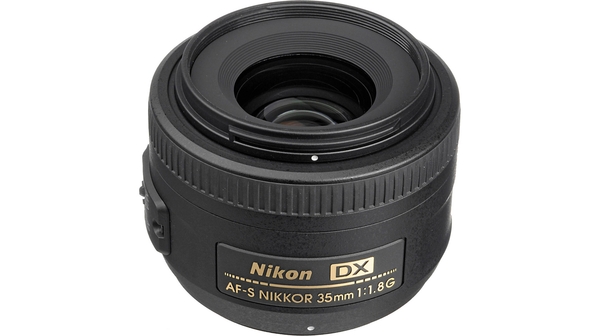 Ống kính Nikon AF-S DX 35/1.8G đạt độ sắc nét vượt trội