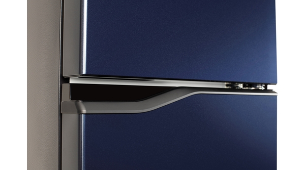 Tủ lạnh Panasonic Inverter 188 lít NR-BA229PAVN cạnh viền mặt nghiêng phải