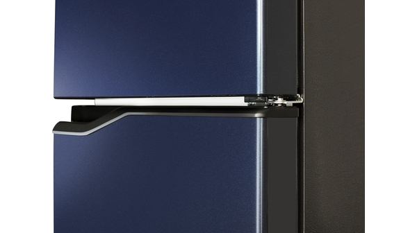 Tủ lạnh Panasonic Inverter 188 lít NR-BA229PAVN cạnh viền mặt nghiêng trái