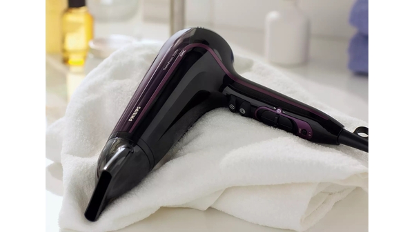 Máy sấy tóc Philips HP8233/00 tổng quan