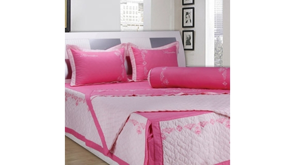 Bộ chăn drap gối Hometex màu hồng tươi mới