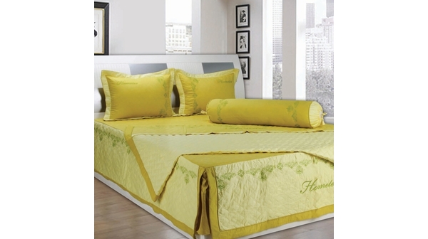 Bộ chăn drap gối Hometex màu vang độc đáo