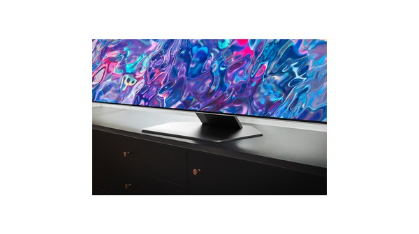 Smart Tivi Neo QLED Samsung 4K 75 inch QA75QN85BAKXXV chân đế