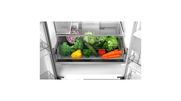 Tủ lạnh Panasonic Inverter 495 lít NR-CW530XMMV ngăn rau củ