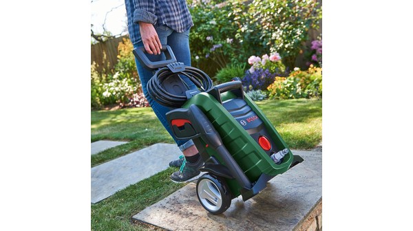 Máy phun xịt rửa áp lực cao Bosch Universal AQT125 tổng quan