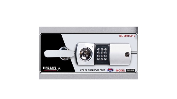 Két sắt Solid SLS-61E chi tiết