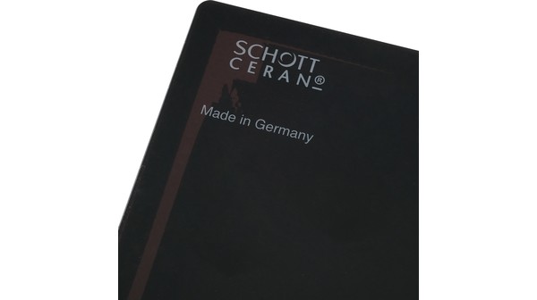 Bếp từ ba vùng nấu Hafele HC-IS773EA cạnh viền