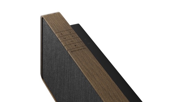 Loa Soundbar B&O Beosound Stage Smoked Oak chi tiết điều khiển