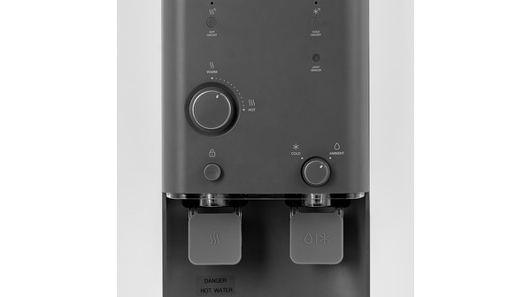 Máy lọc nước RO Coway CHP-18AR lấy nước