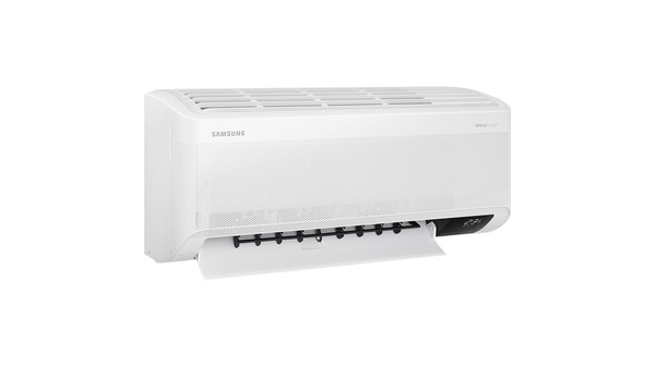 Máy lạnh Samsung Inverter 1.5 HP AR13CYFAAWKNSV nghiêng trái cánh đảo quạt mở