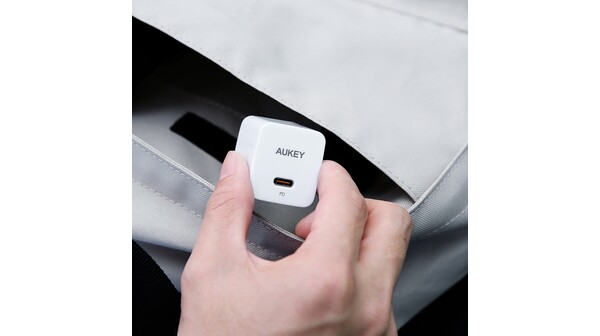 Củ sạc nhanh Aukey PD 30W PA-Y30s 1 cổng Trắng