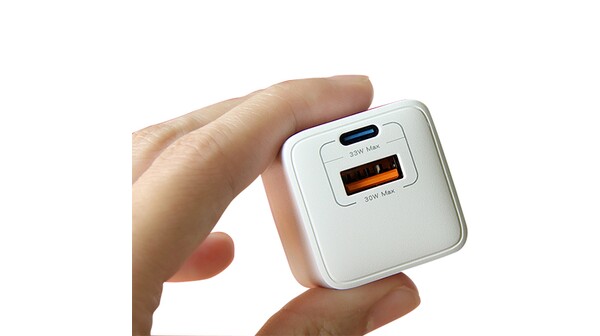 Củ sạc nhanh 2 cổng 33W Remax RP-U26