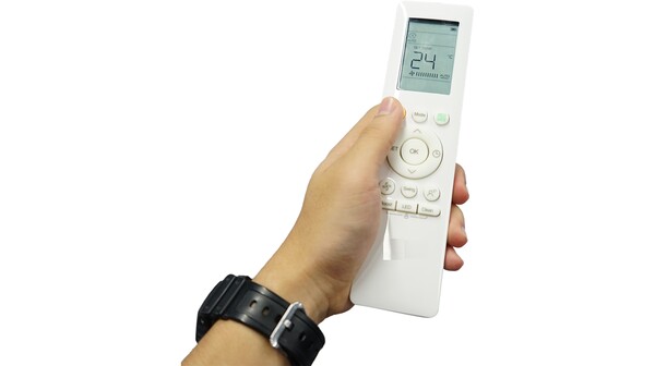 Máy lạnh Midea Inverter 1.5 HP MSAGII-13CRDN8