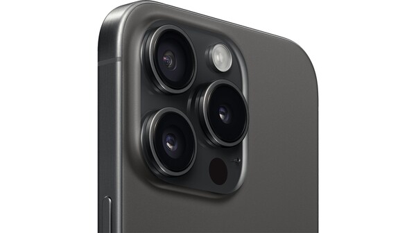 Điện thoại iPhone 15 Pro Max 256GB Black Titanium