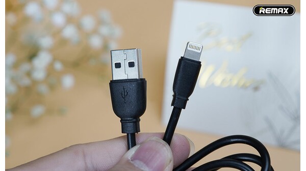 Cáp sạc nhanh Remax USB to Lightning RC-138i Đen