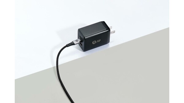 Củ sạc 9Fit PD 65W 1A2C GaN 9FAC002B Đen