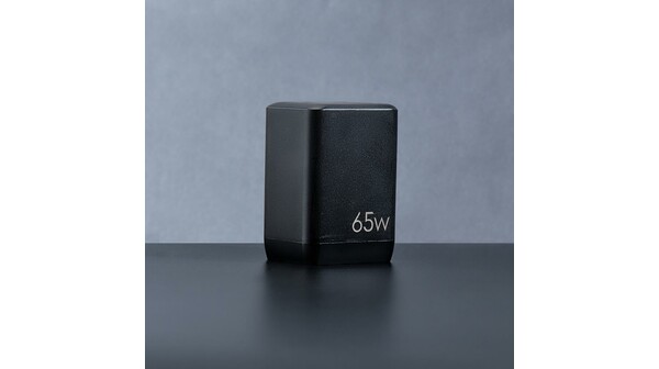 Củ sạc 9Fit PD 65W 1A2C GaN 9FAC002B Đen