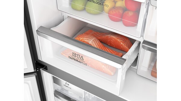 Tủ lạnh Electrolux Inverter 562 lít EQE5660A-B