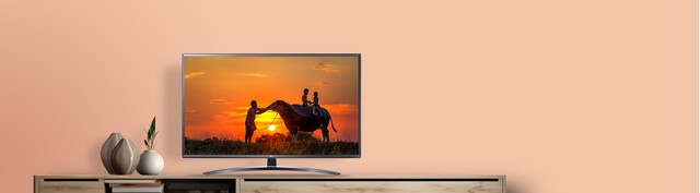 Smart Tivi LG 4K 65 inch 65UN7400PTA.ATV mặt chính diện