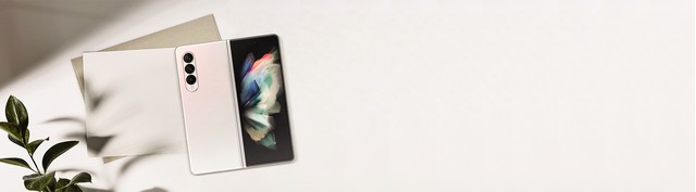 Điện thoại Samsung Galaxy Z Fold 3 512GB Bạc máy mở mặt sau